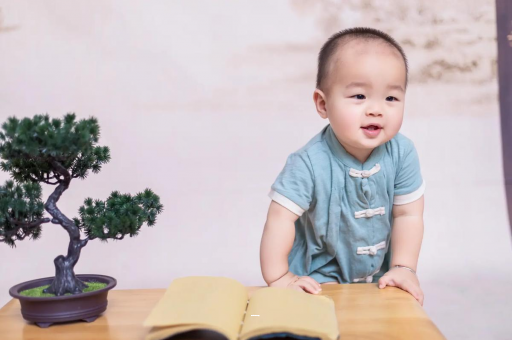 黔西南孕妇显怀是几个月